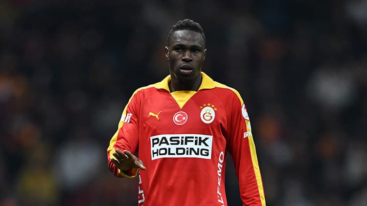Galatasaray'da Singo gelişmesi! Sahalara dönüş tarihi belli oldu