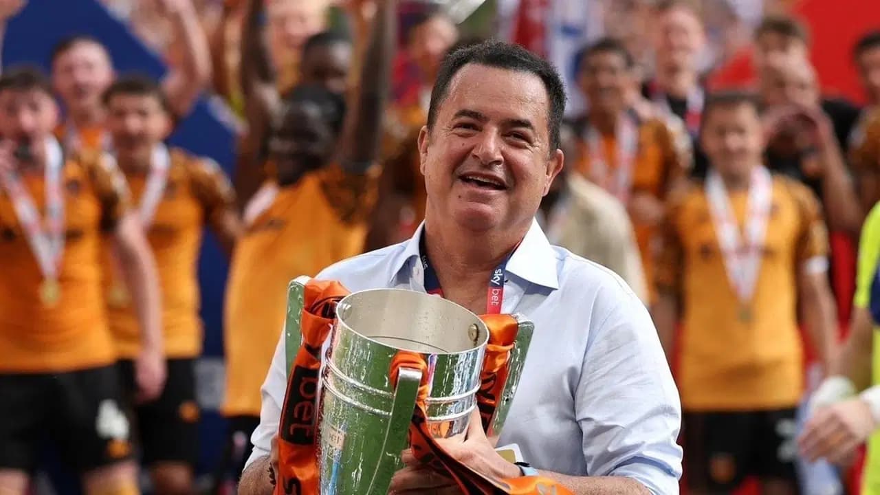 Chelsea maçı öncesi... Acun Ilıcalı'dan Hull City futbolcularına büyük sürpriz