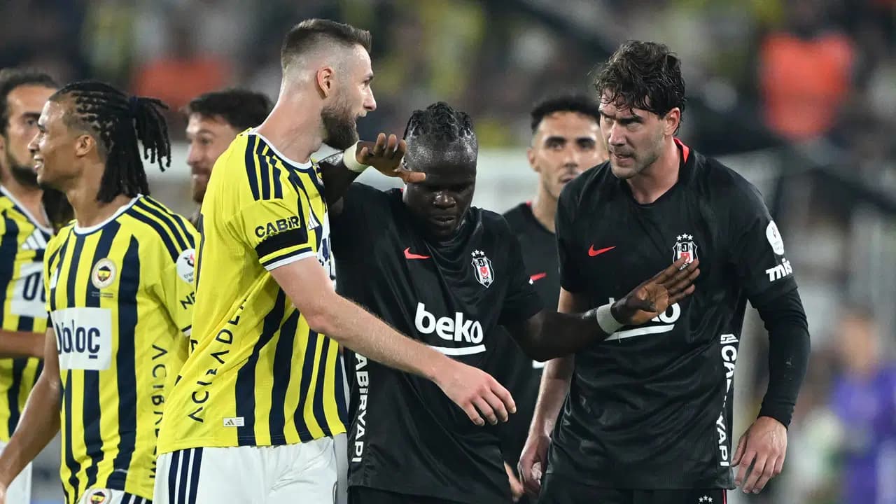 Eski hakemler Fenerbahçe - Beşiktaş maçını yorumladı: 'Derbide 1 gol, 1 penaltı ve 2 kırmızı kart atlandı'