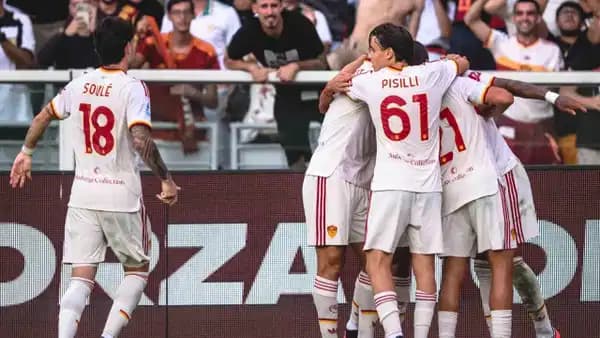 Roma İtalya Serie A'da doludizgin: 4'te 4 yaptı!