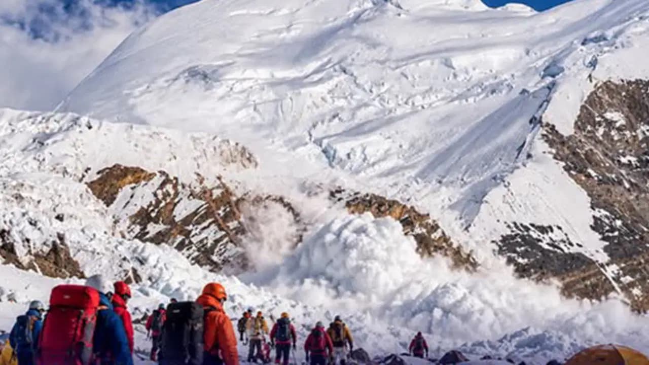 Nepal’de çığ faciası: Ölü sayısı 15’e yükseldi