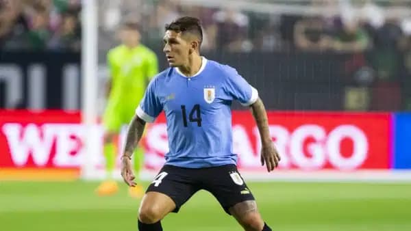 Dört yıllık hasret sona eriyor: Diego Forlan'dan Torreira kararı