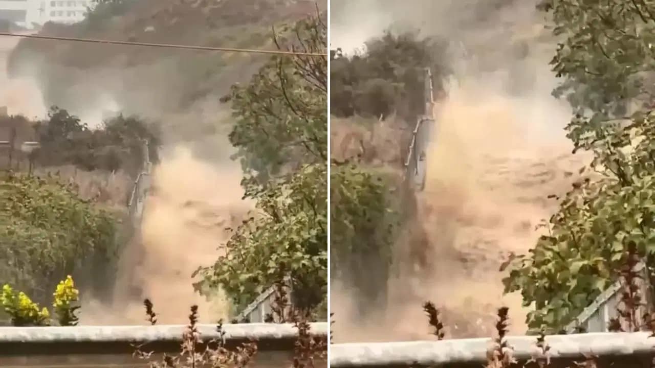 Başakşehir'de dere taştı: Yağmur suyu nehir gibi aktı