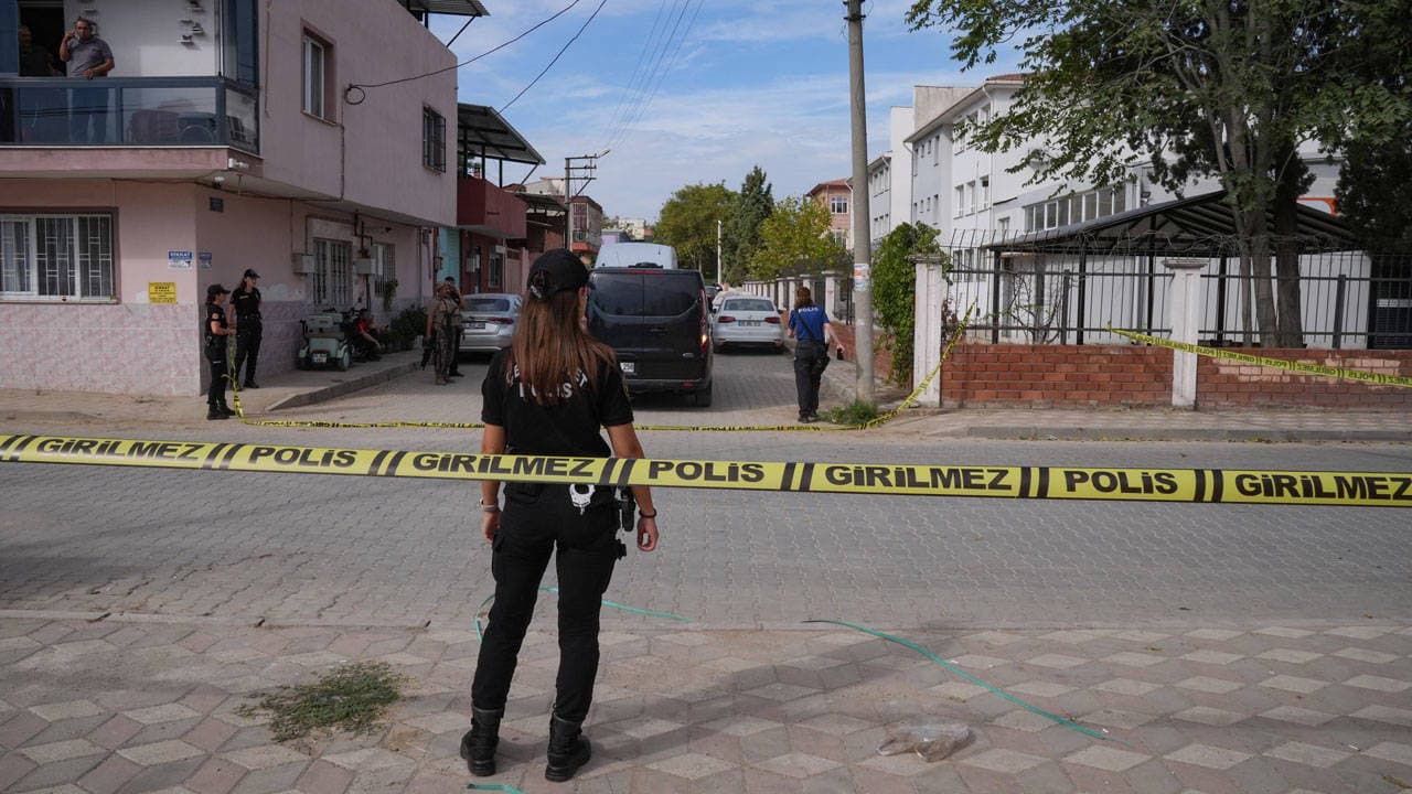 Manisa'da okul saldırısı... İzmir Barosu’ndan tepki: ‘Önleyici politikalar hayata geçirilsin’