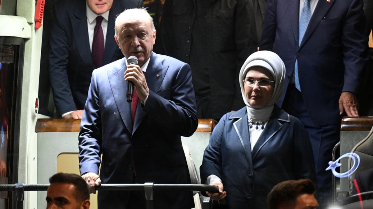 Cumhurbaşkanı Erdoğan, Güneysu'da hemşehrilerine seslendi