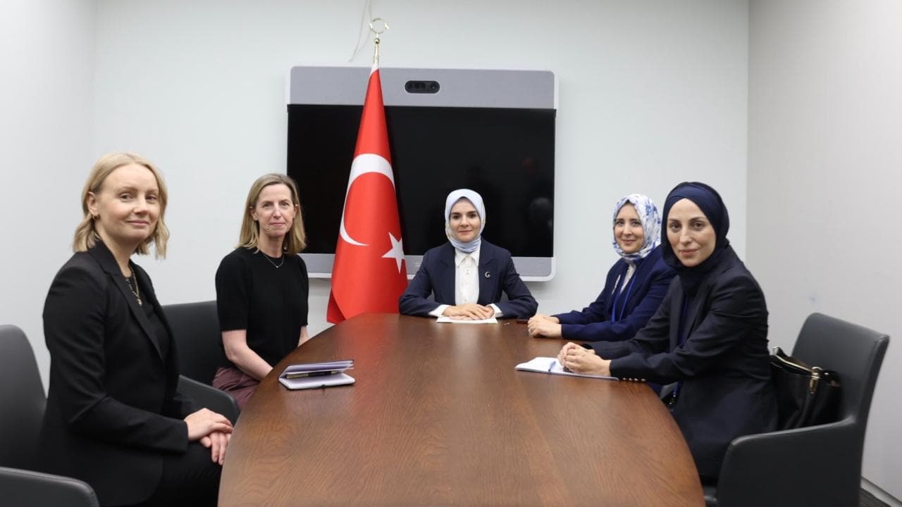 Bakan Göktaş, YouTube yetkilisi Miller ile görüştü