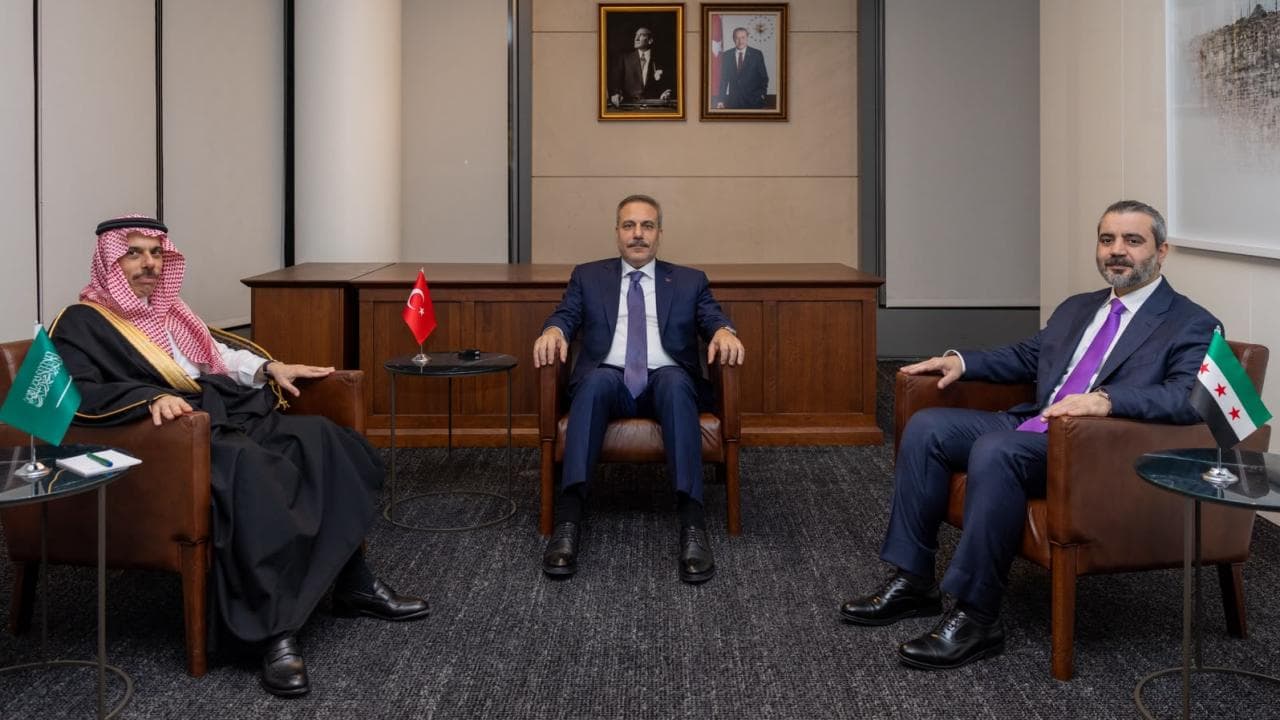 Bakan Fidan, Türkiye-Suriye-Suudi Arabistan Üçlü Dışişleri Bakanları toplantısına ev sahipliği yaptı