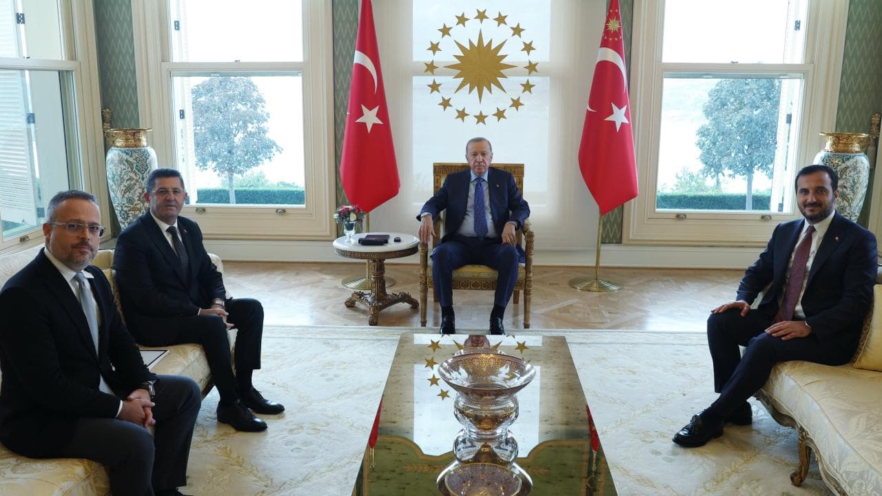Cumhurbaşkanı Erdoğan, Çekmeköy Belediye Başkanı Çerkez'i ve Şile Belediye Başkan Vekili Terzi'yi kabul etti